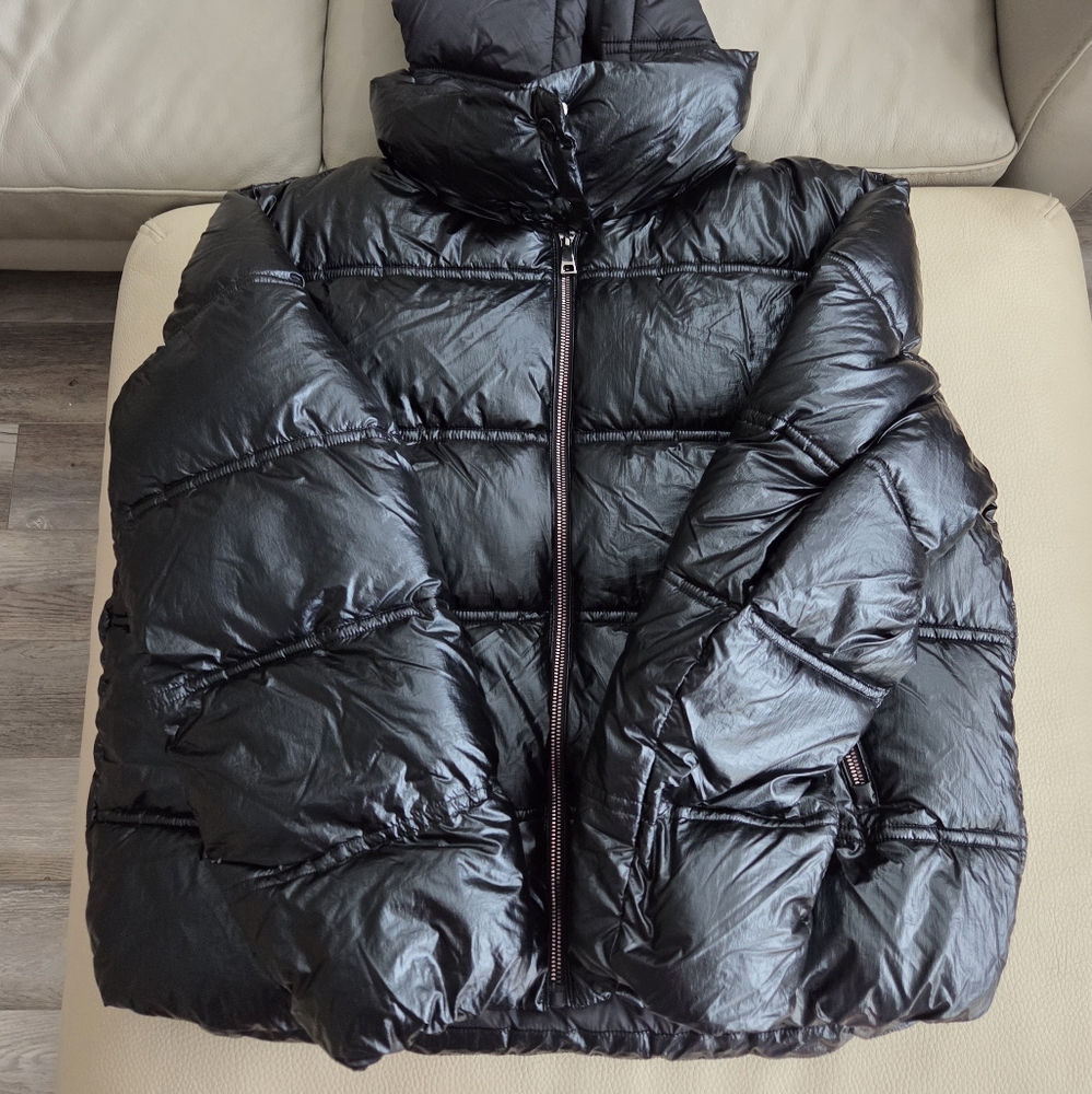 NWT - Massimo Dutti Women's Water Repellent Metallic Puffer Jacket - Size XL - Picture 6 of 15